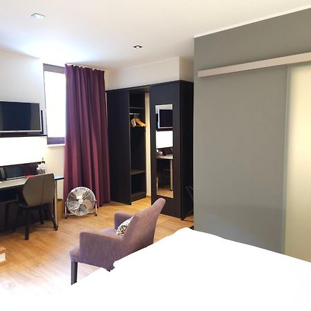 Weinhotel Restaurant Klostermuehle Ockfen ภายนอก รูปภาพ
