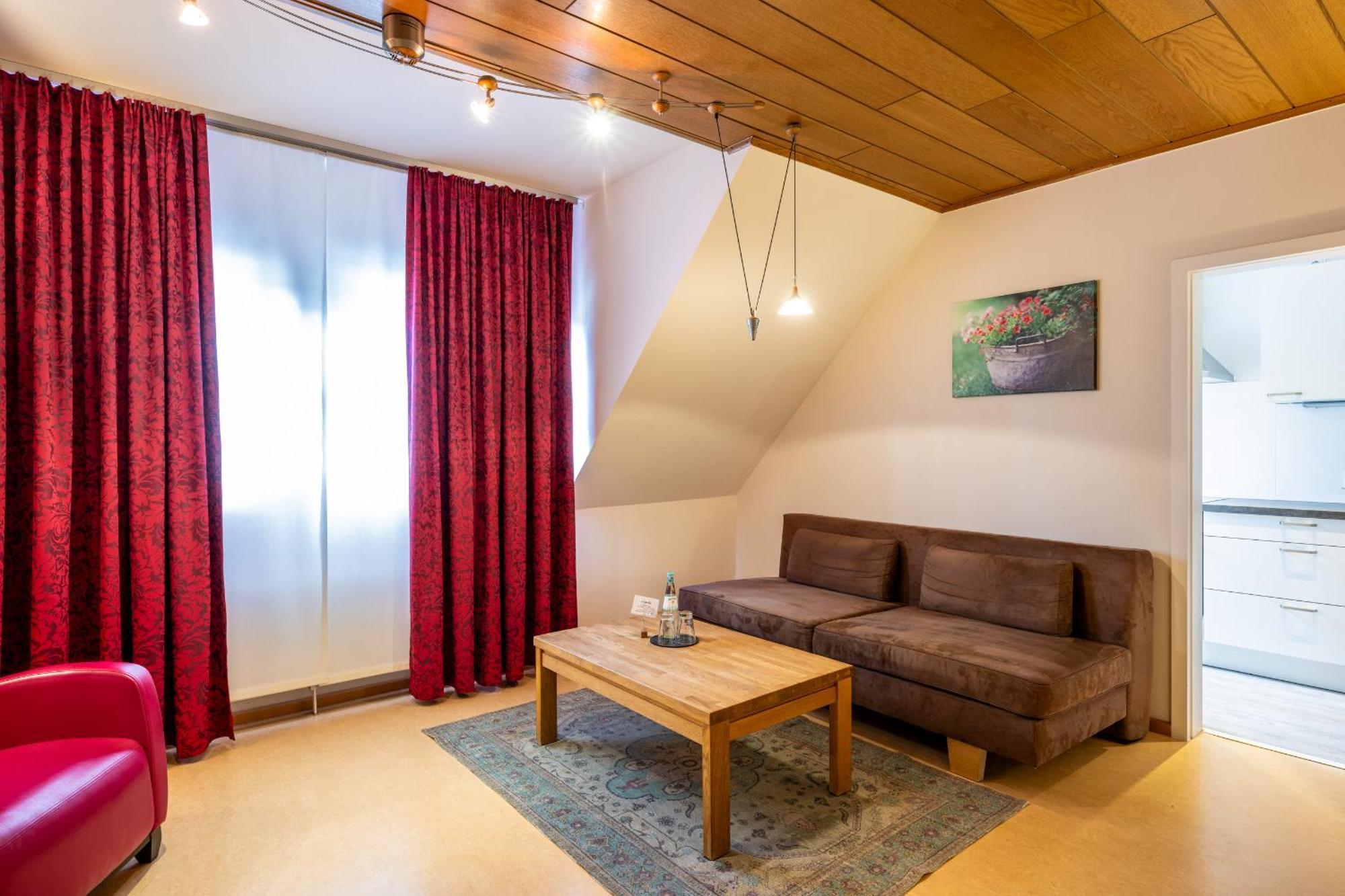 Weinhotel Restaurant Klostermuehle Ockfen ภายนอก รูปภาพ