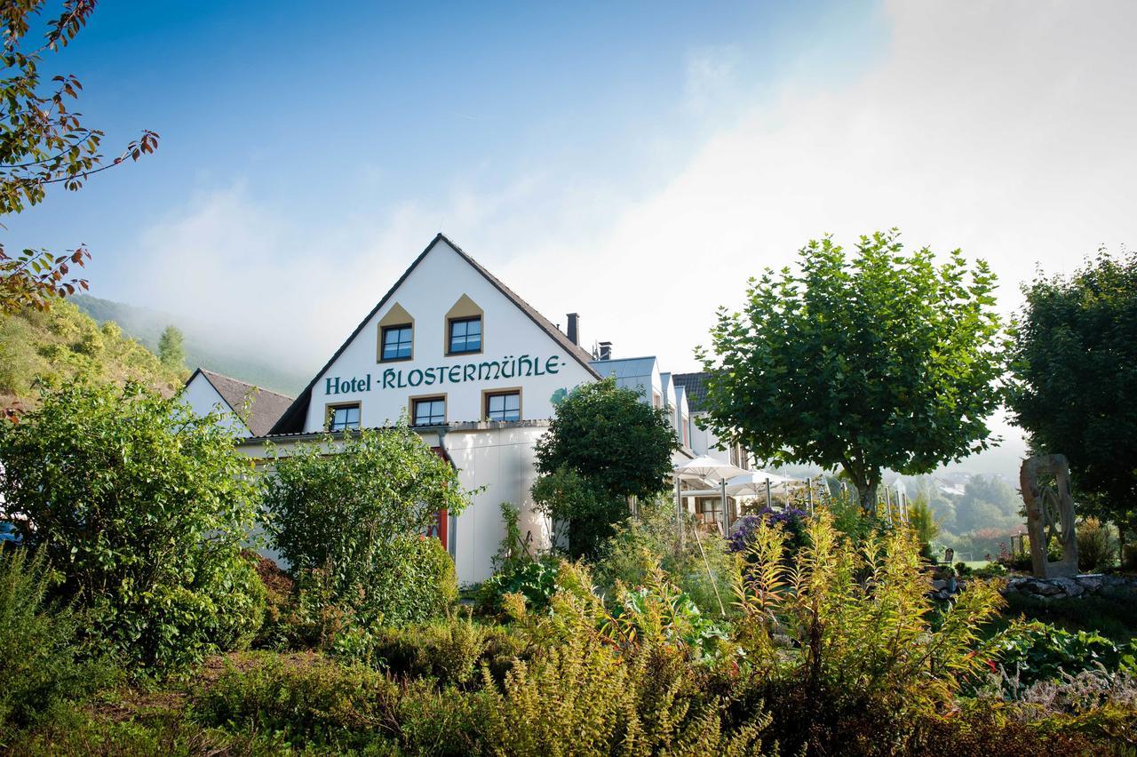 Weinhotel Restaurant Klostermuehle Ockfen ภายนอก รูปภาพ