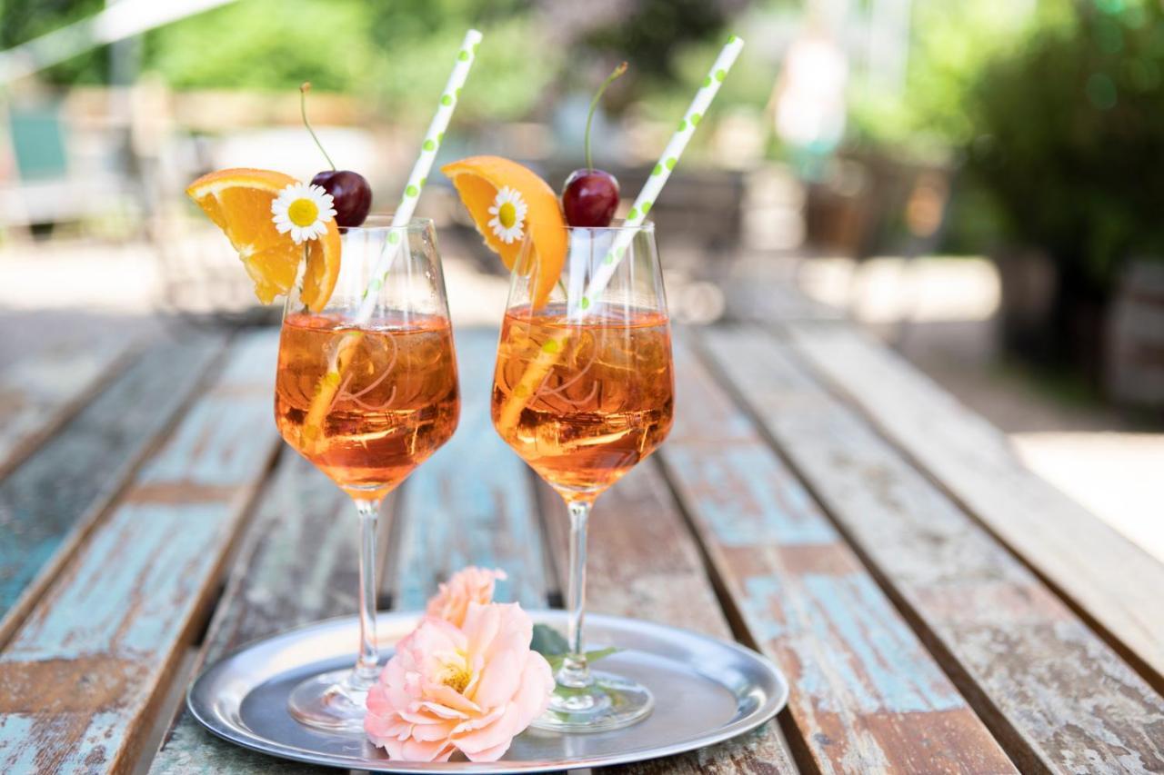 Weinhotel Restaurant Klostermuehle Ockfen ภายนอก รูปภาพ